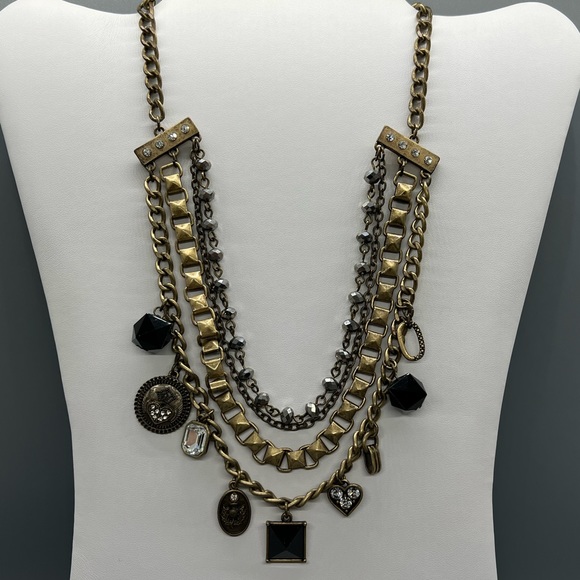 Luxe Treasure Necklace and Bracelet - Picture 2 of 6